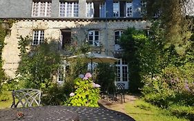 MANOIR DU TERTRE au coeur de la forêt de Brocéliande
